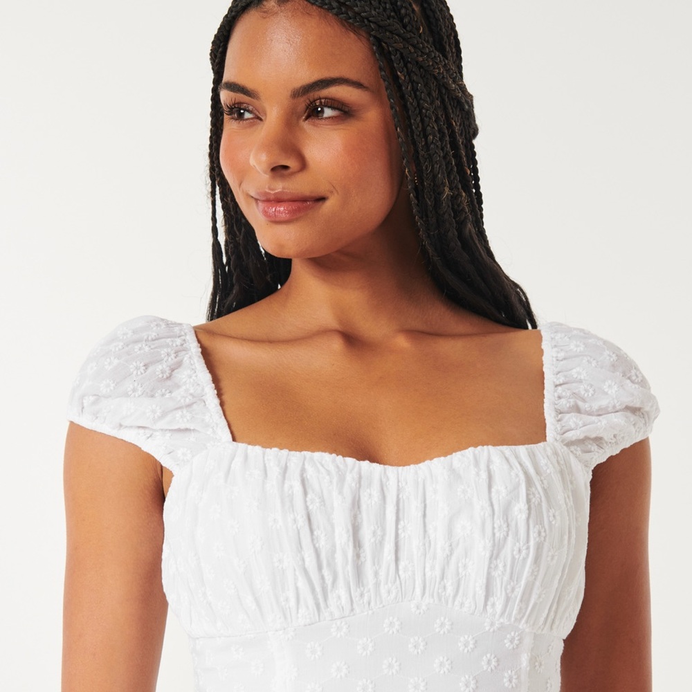 Hollister Cropped Top Size Medium
